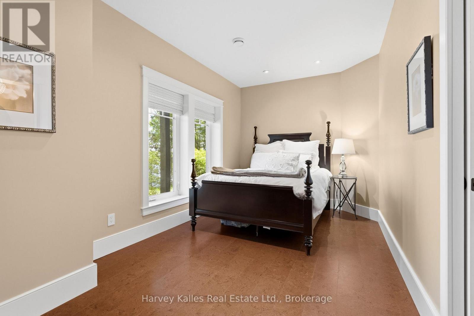 161 TOWN LINE ROAD E - Image 34