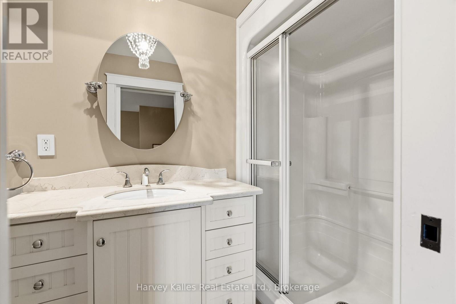 161 TOWN LINE ROAD E - Image 35