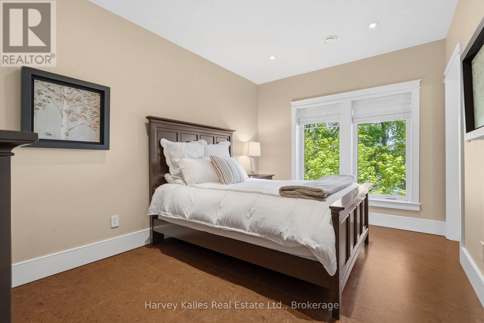 161 TOWN LINE ROAD E - Image 36