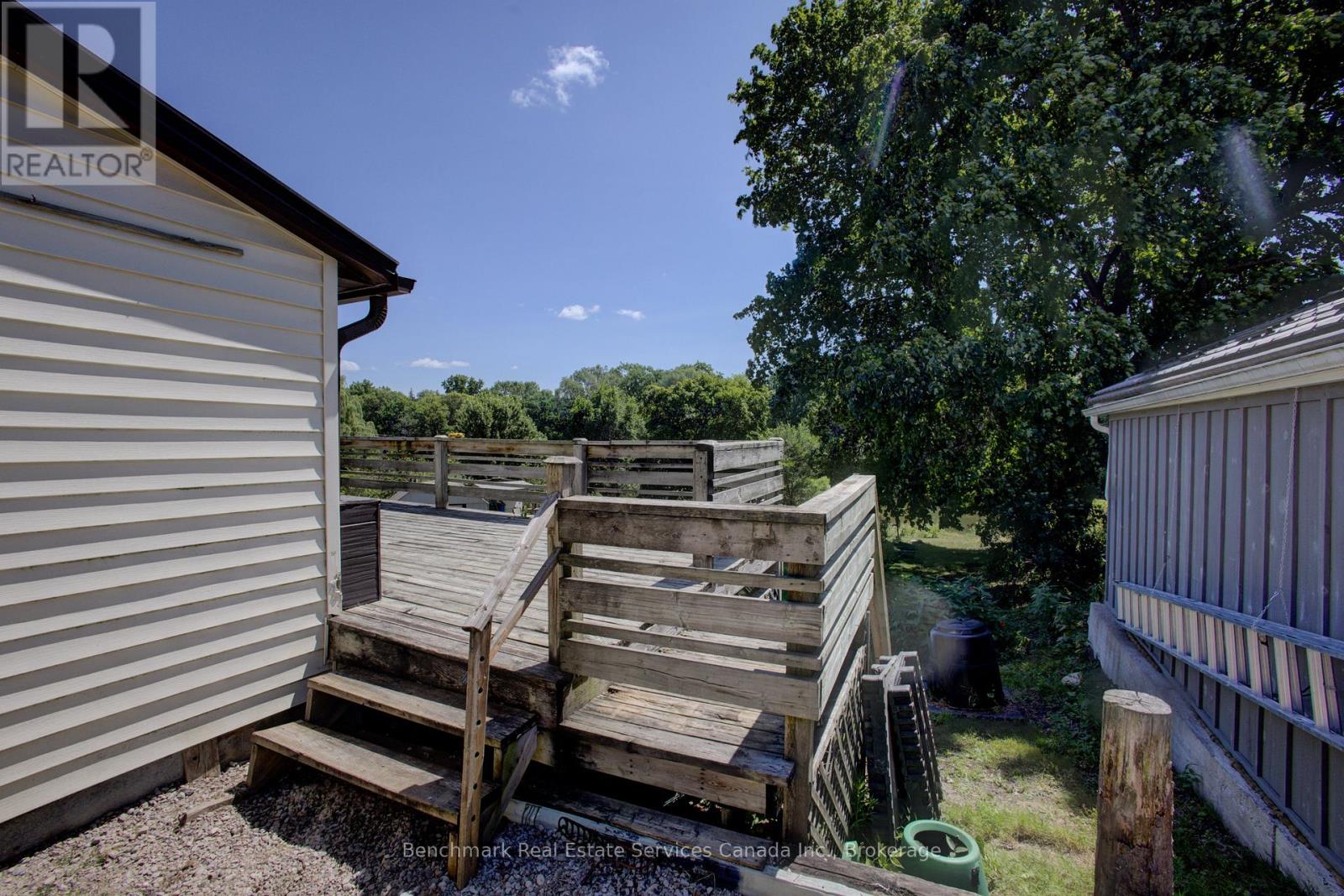 237 THOMAS STREET - 21