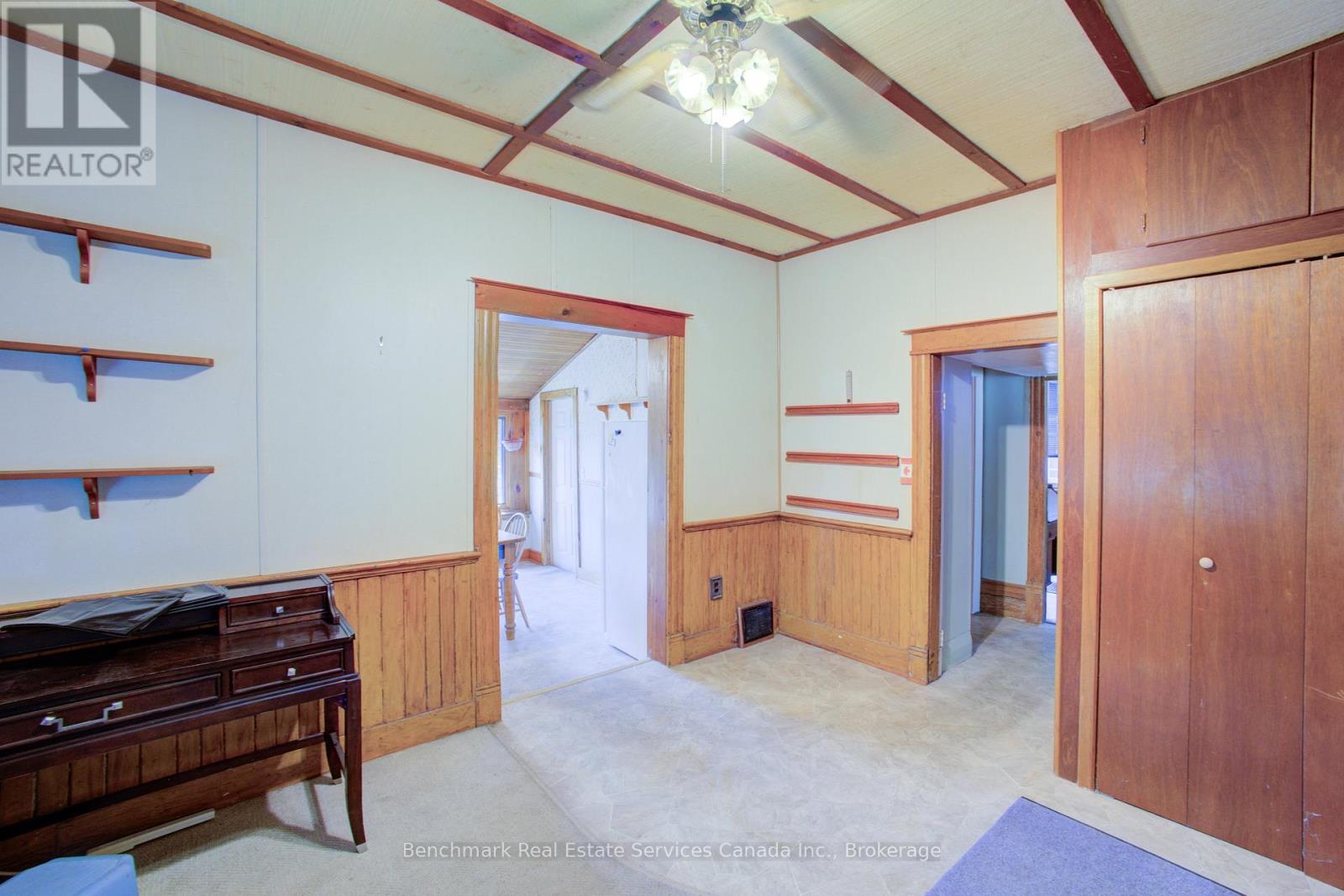 237 THOMAS STREET - 7