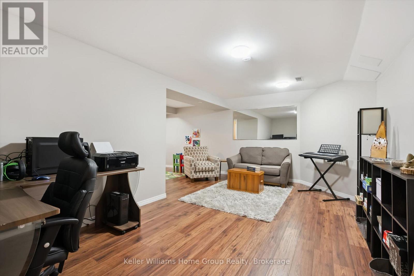395 STRATHALLAN STREET - Image 24
