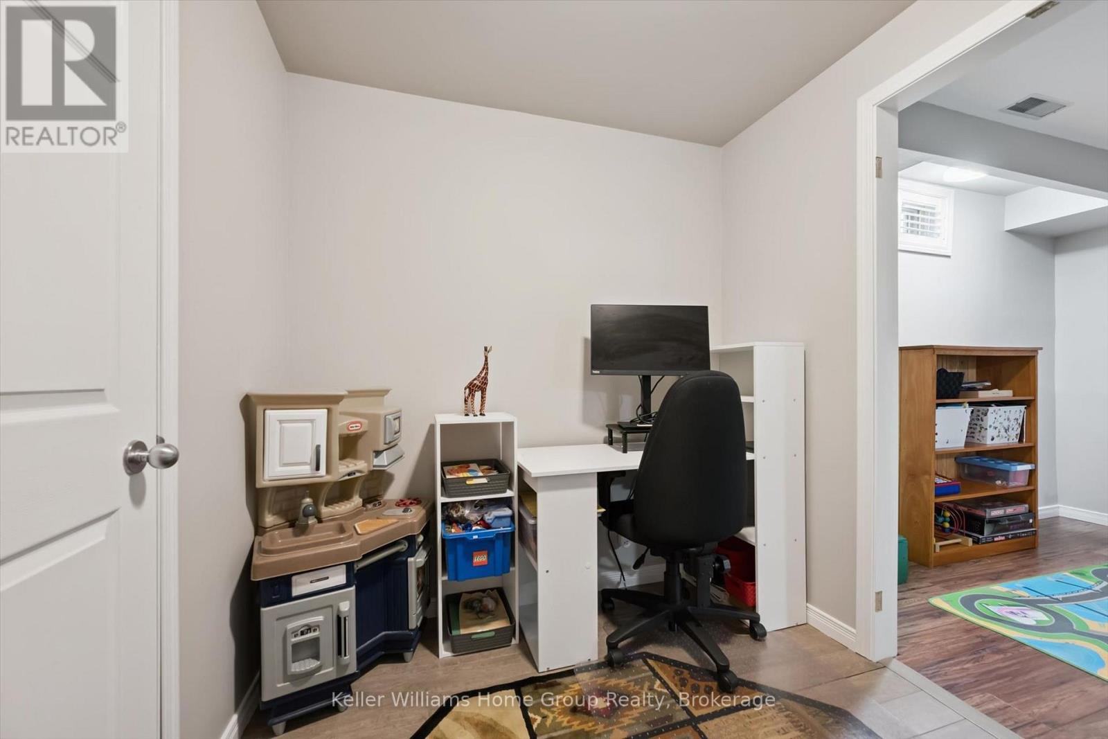 395 STRATHALLAN STREET - Image 29