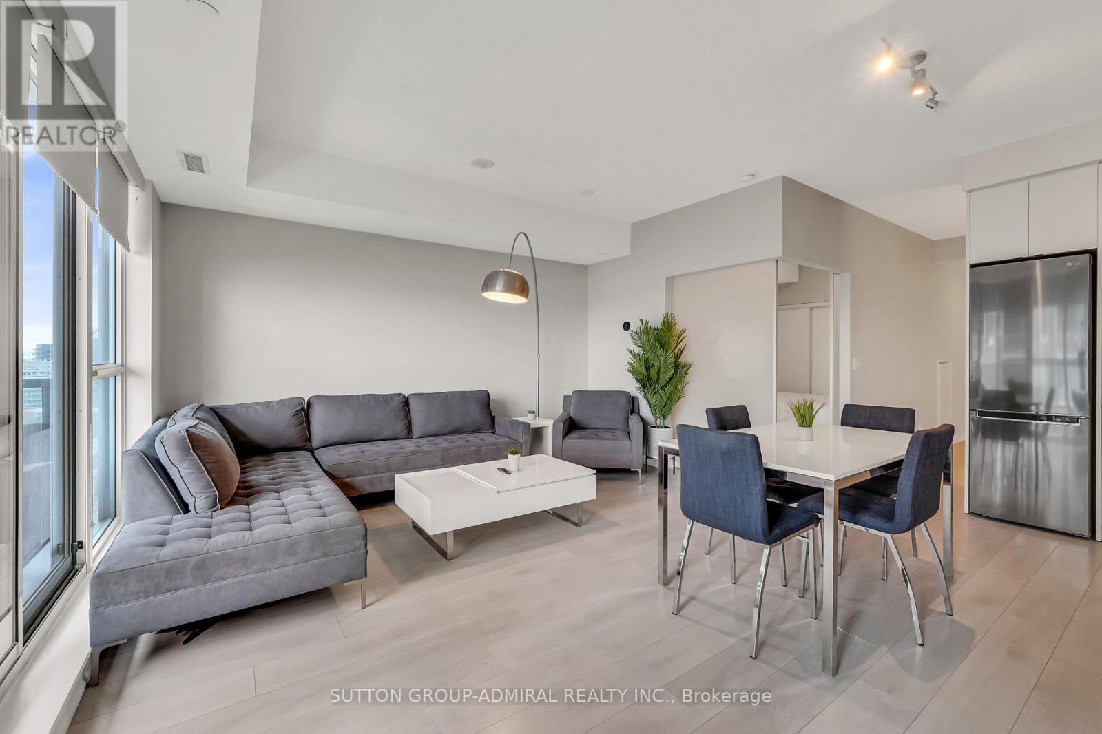 #1315 51 EAST LIBERTY STREET - 7