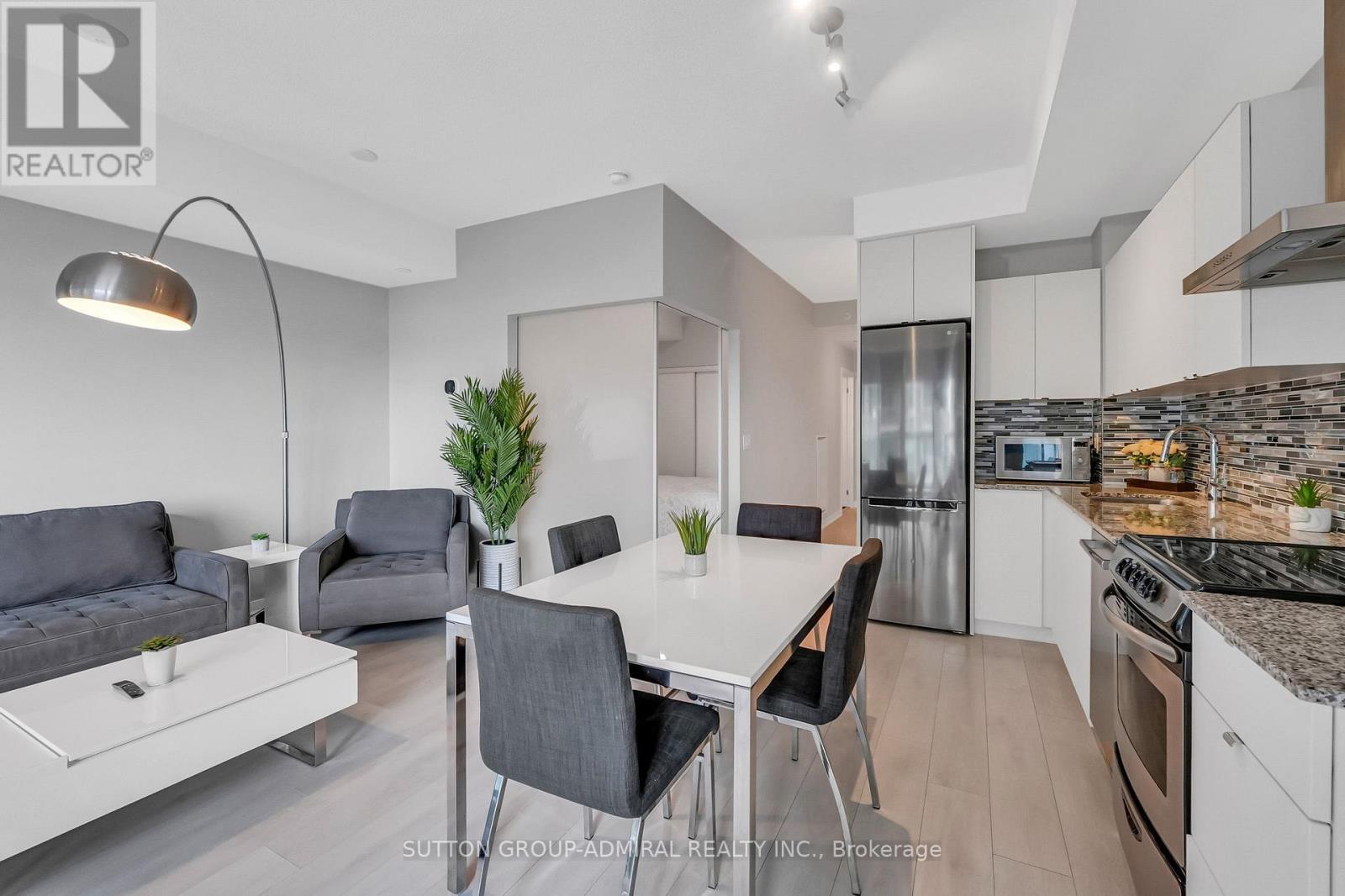 #1315 51 EAST LIBERTY STREET - 9