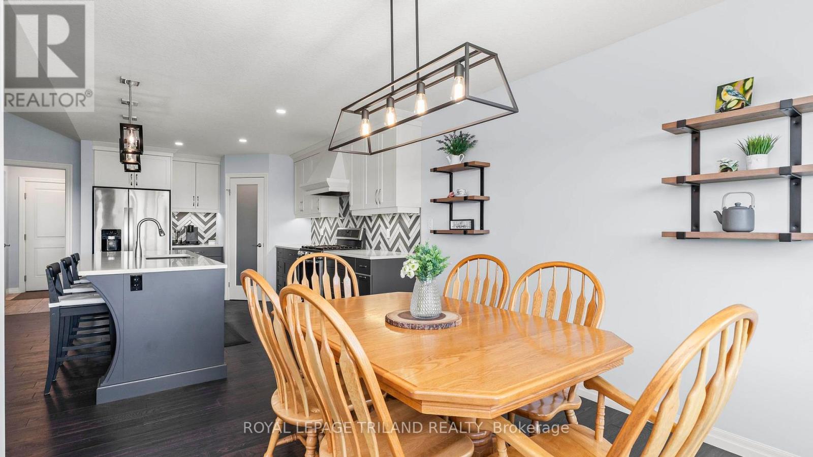 8 MELROSE COURT - 15