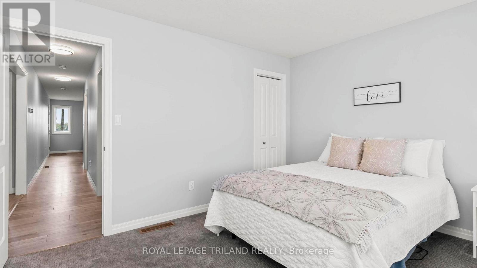 8 MELROSE COURT - 18
