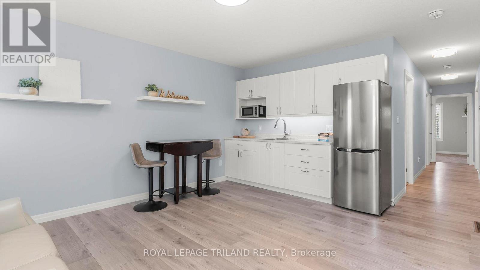 8 MELROSE COURT - 22