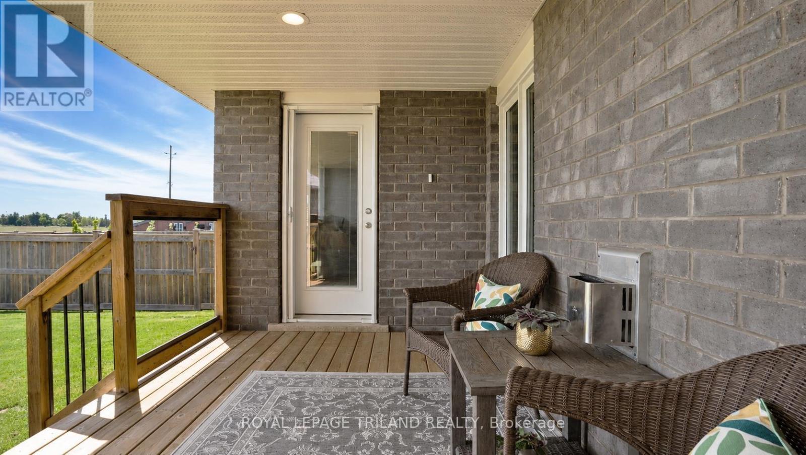 8 MELROSE COURT - 36
