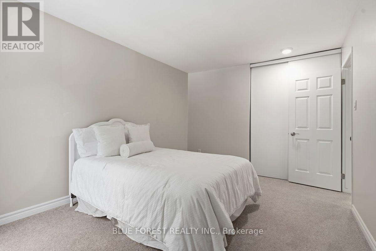 742 FANSHAWE PARK ROAD E - Image 28