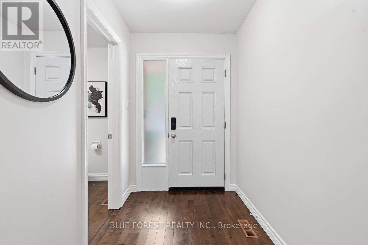 742 FANSHAWE PARK ROAD E - Image 3