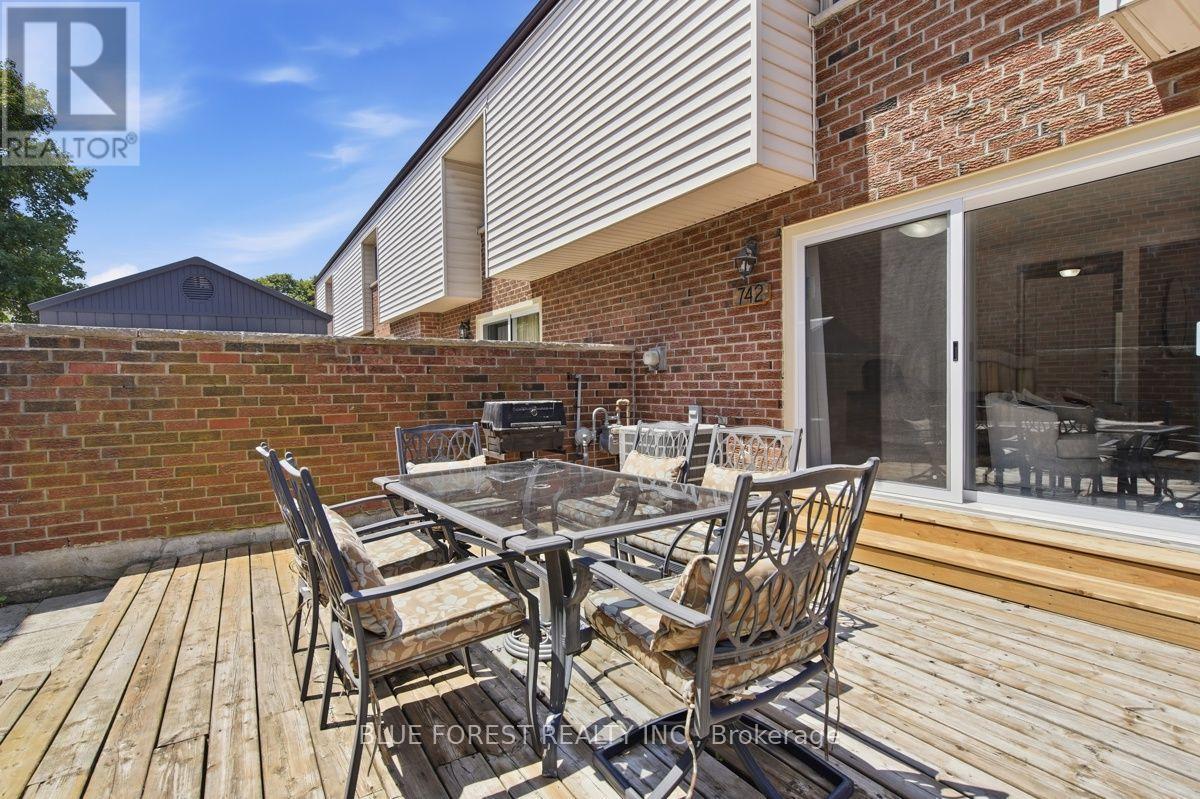 742 FANSHAWE PARK ROAD E - Image 39