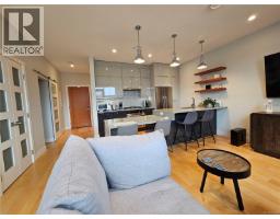 Kitchen - S312 1411 Cook St, Victoria, BC V8V0E8 Photo 7