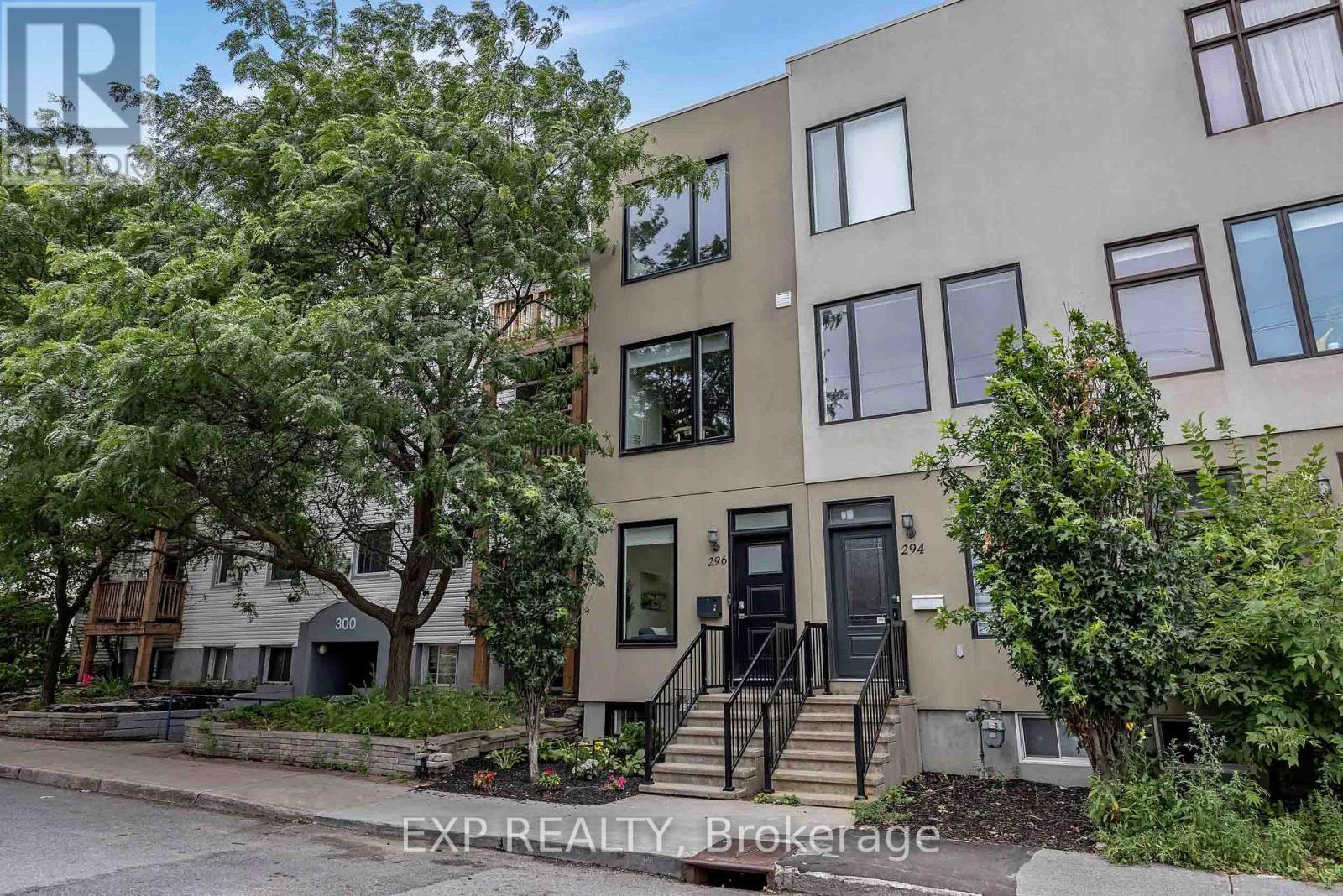 296 CAMBRIDGE STREET N - 1