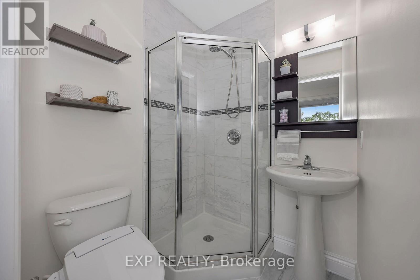 296 CAMBRIDGE STREET N - 21