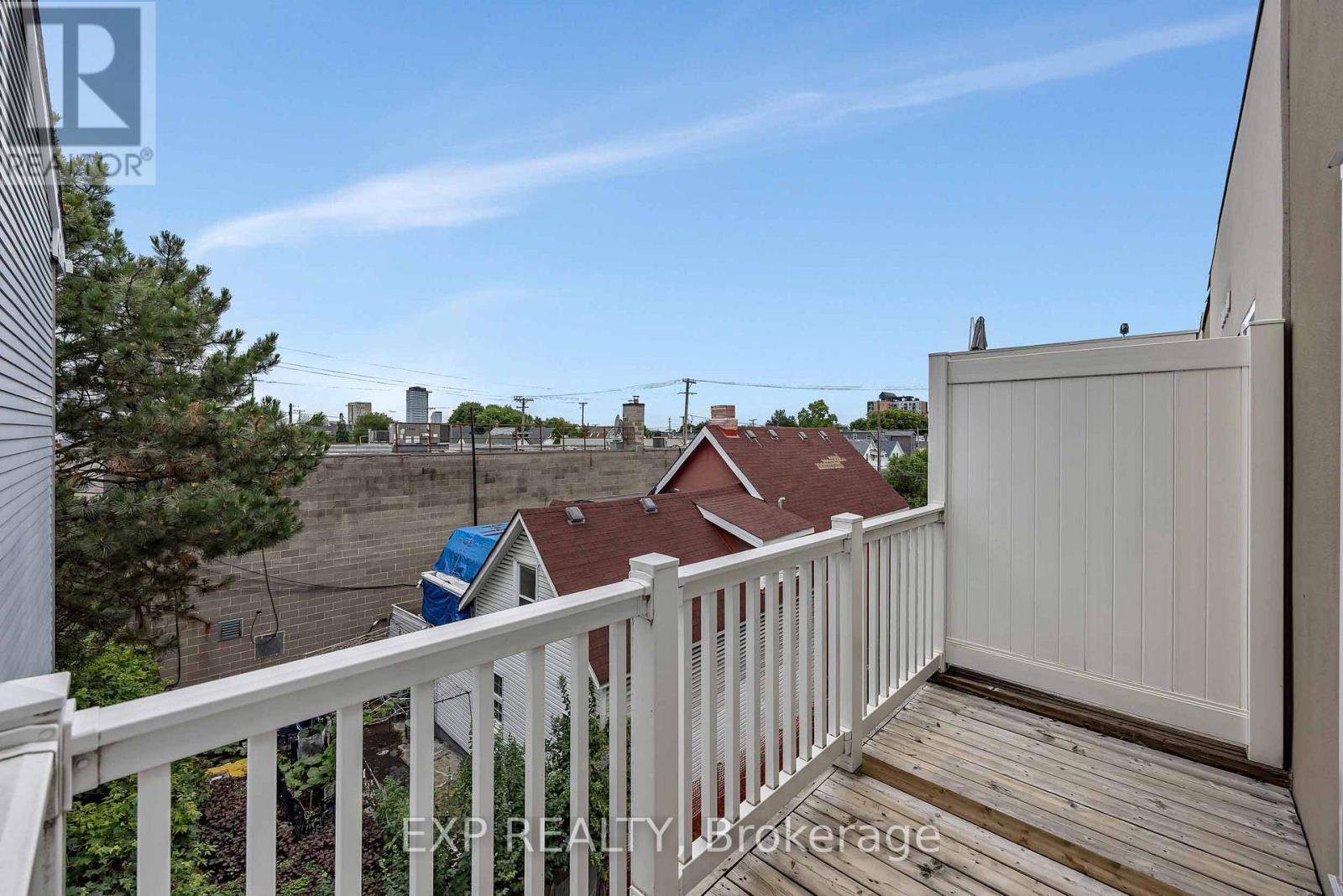 296 CAMBRIDGE STREET N - 27