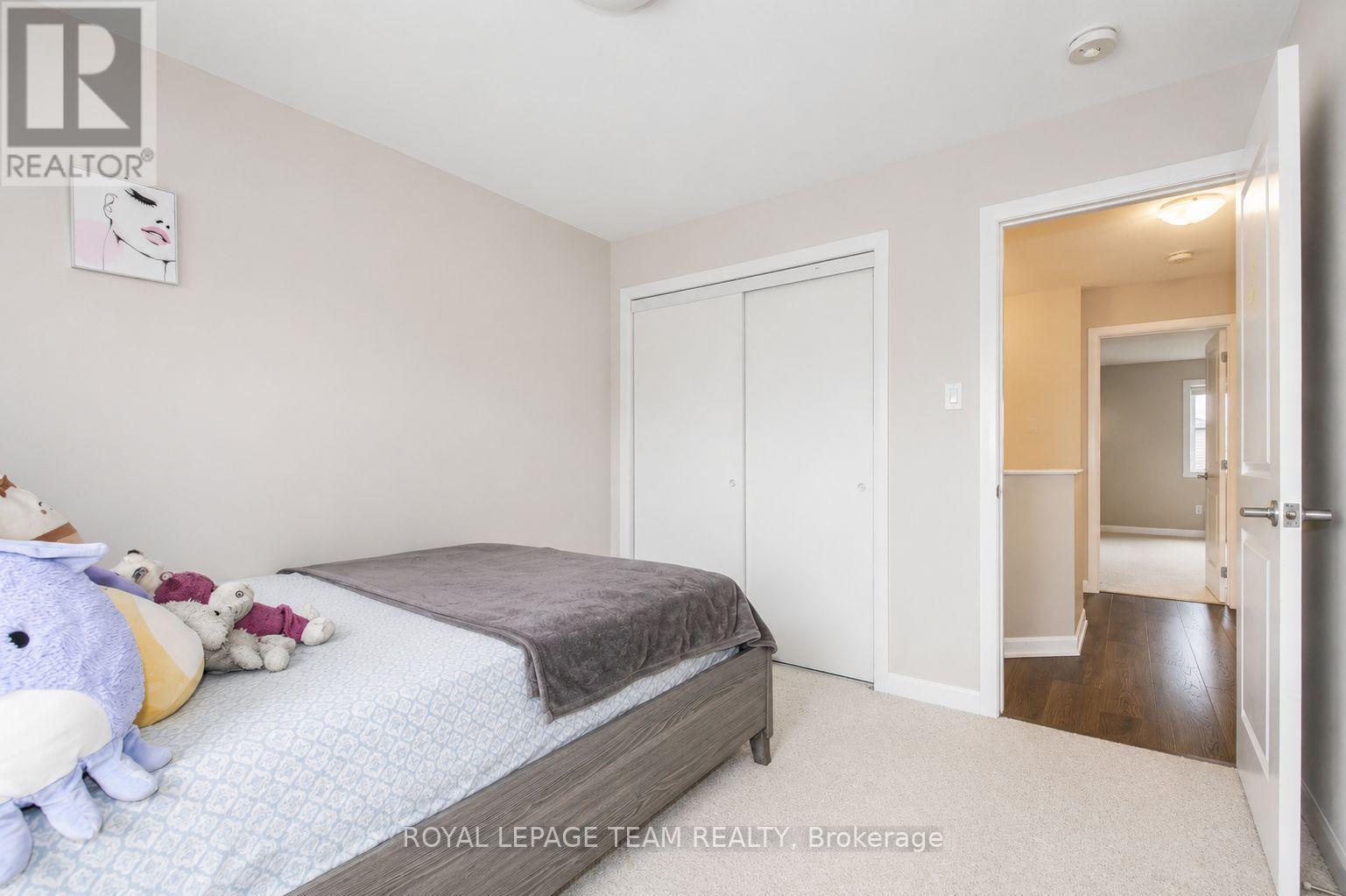 2004 CALTRA CRESCENT - 18