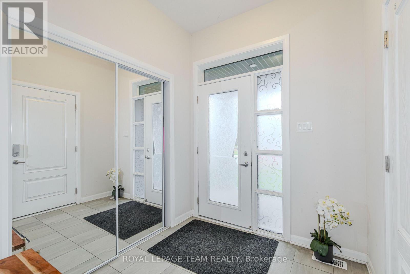 2004 CALTRA CRESCENT - 2