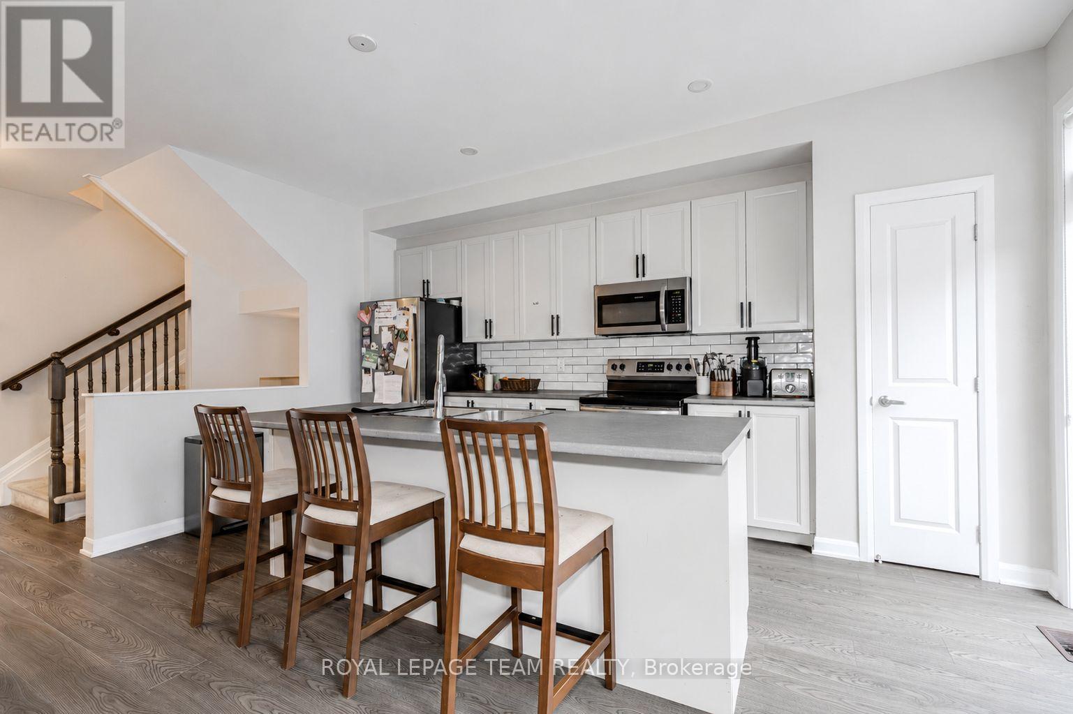 2004 CALTRA CRESCENT - 7