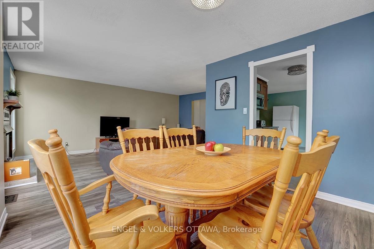 3 Bed, 3 Bath House for Sale in Ottawa – 1844 PRESTWICK DRIVE, Ottawa – MLS# X13621986 - Image 13