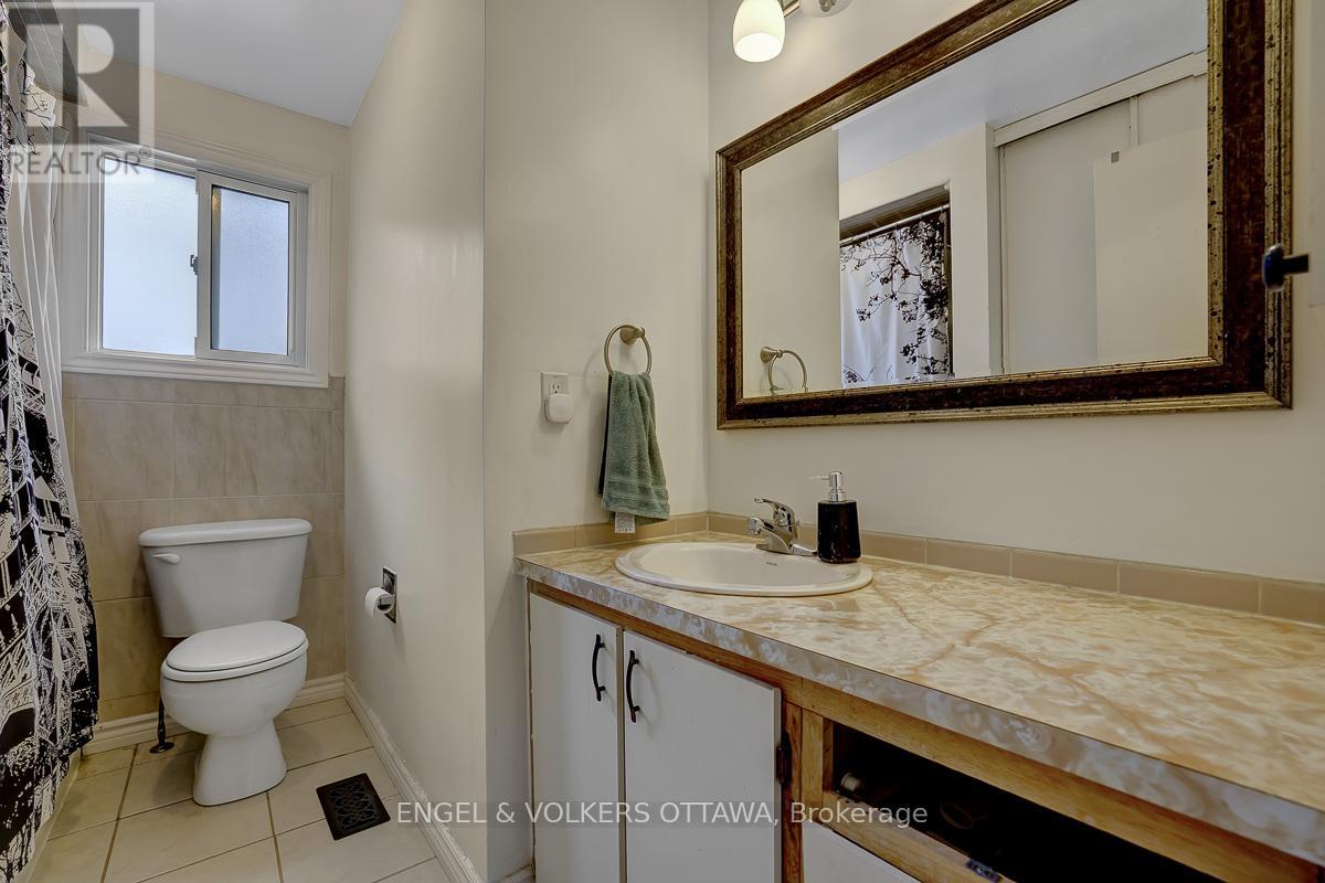 3 Bed, 3 Bath House for Sale in Ottawa – 1844 PRESTWICK DRIVE, Ottawa – MLS# X13621986 - Image 34