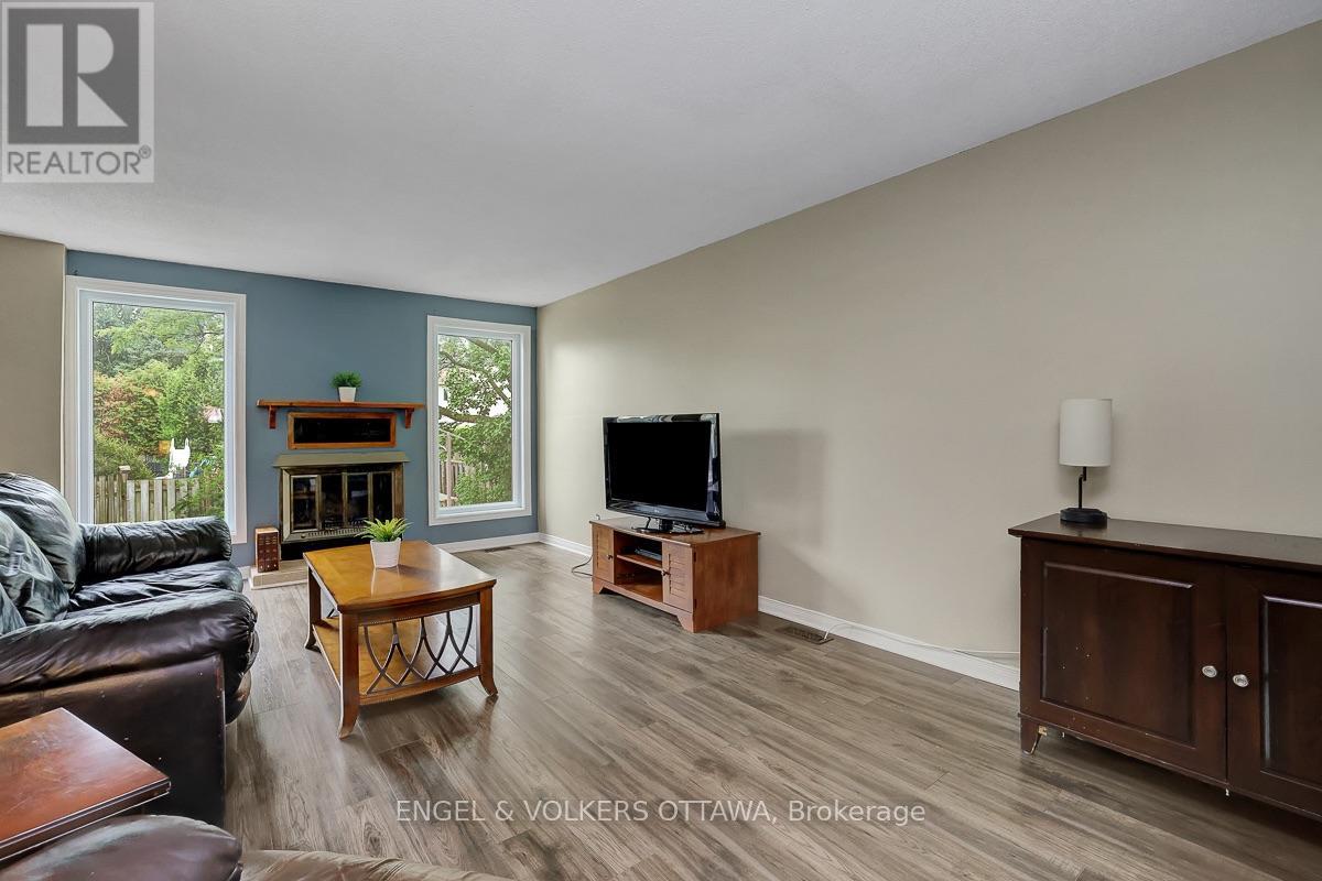 3 Bed, 3 Bath House for Sale in Ottawa – 1844 PRESTWICK DRIVE, Ottawa – MLS# X13621986 - Image 8