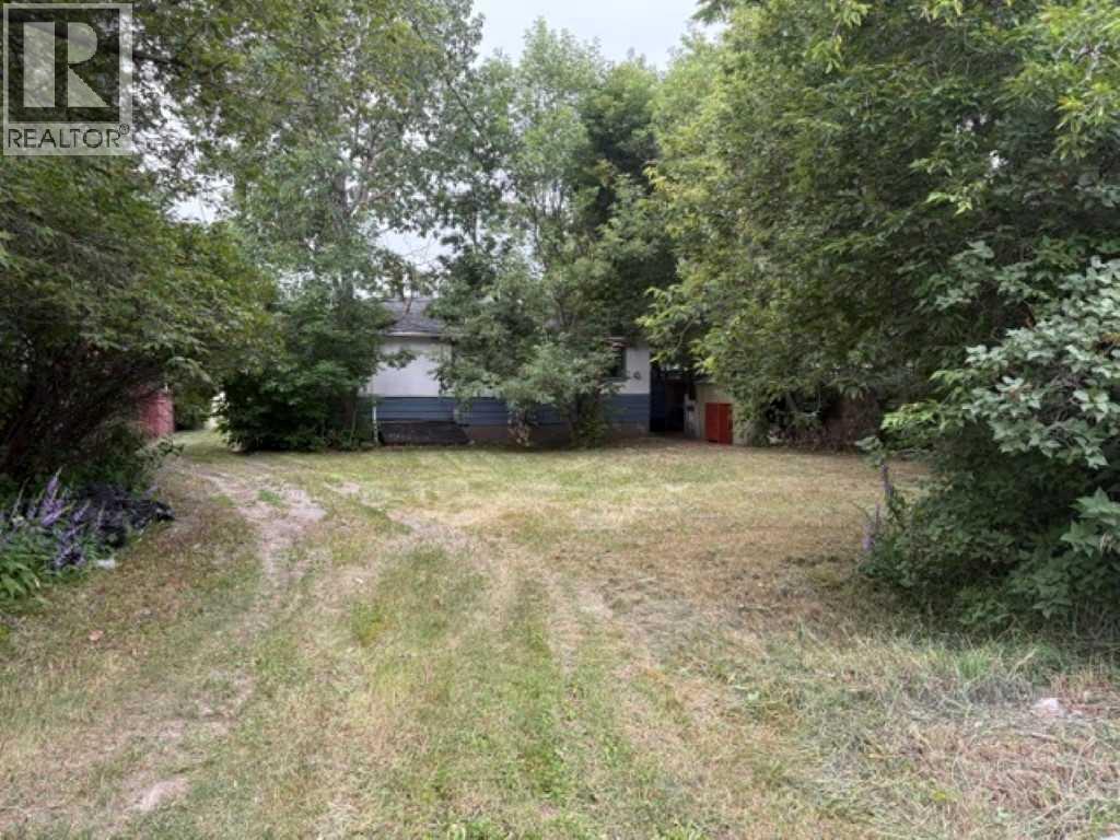 8348 Bowness Road NW - 12