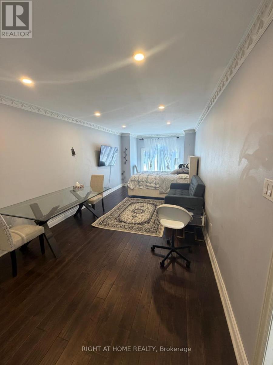 31 NORTHGATE CRESCENT E - 33
