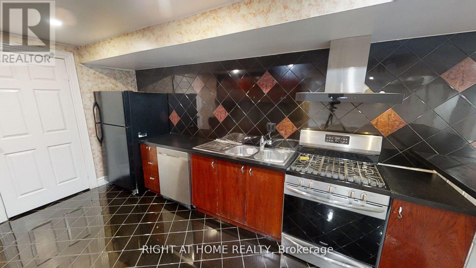 31 NORTHGATE CRESCENT E - Image 39