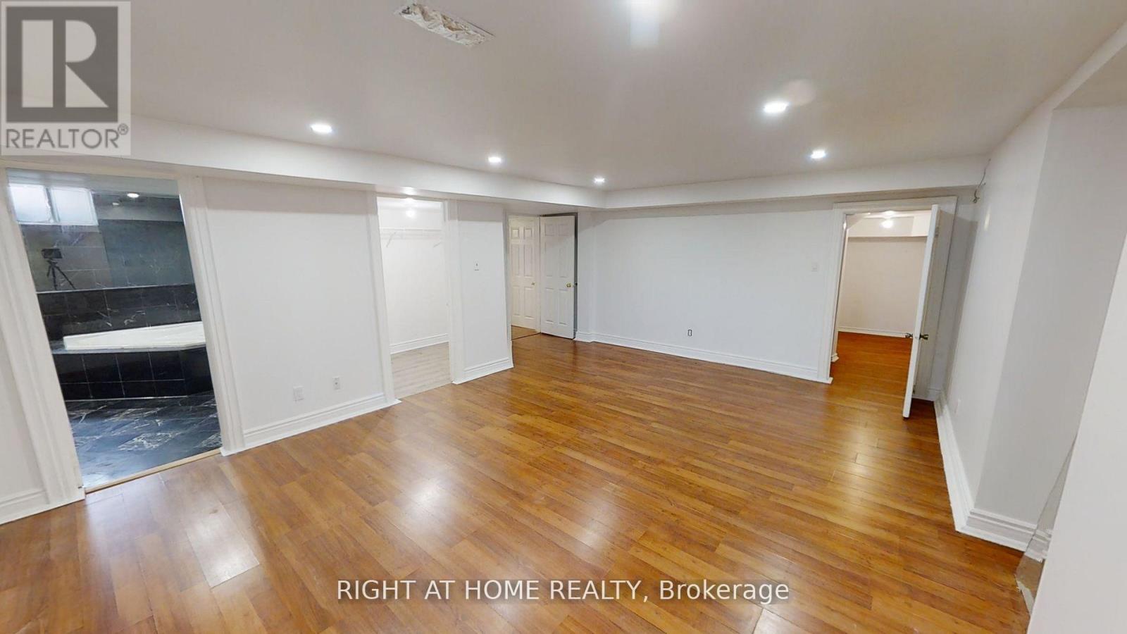 31 NORTHGATE CRESCENT E - 42