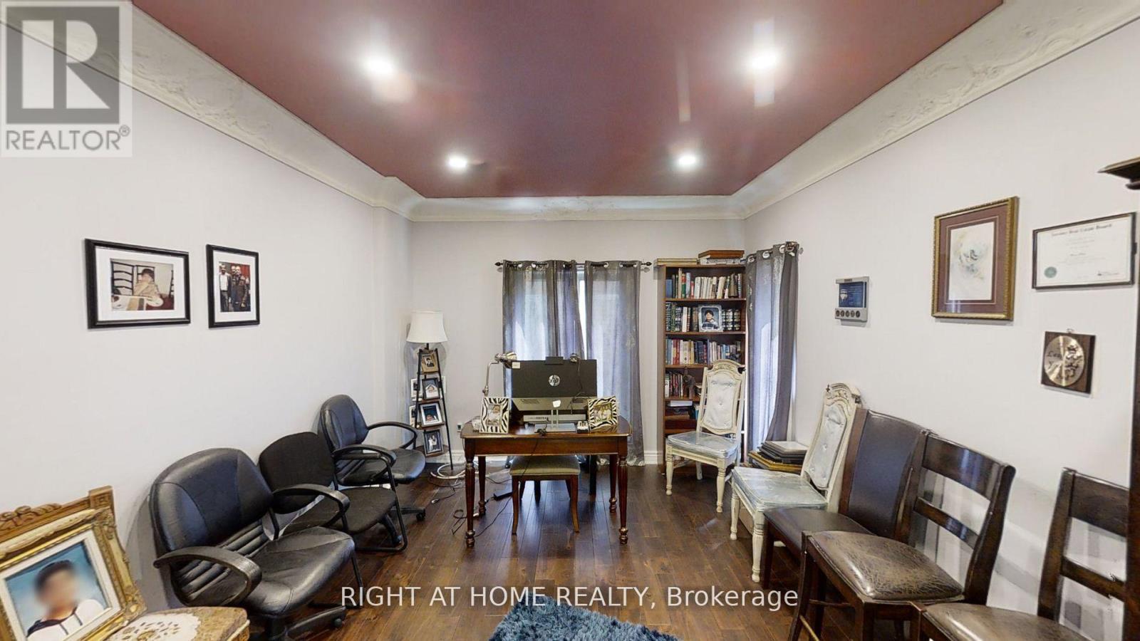 31 NORTHGATE CRESCENT E - 8
