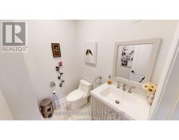 Bedroom 3 - 31 Northgate Crescent E, Richmond Hill, ON L4B2K8 Photo 10