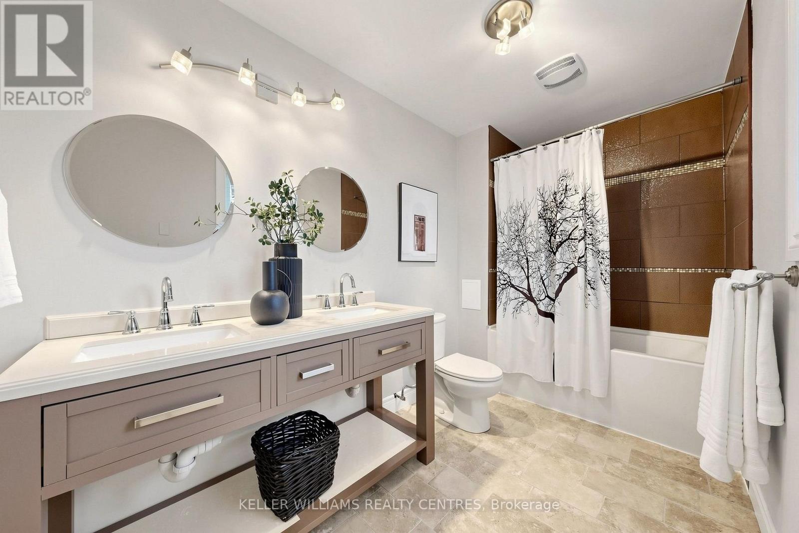 54 DOROTHY AVENUE - 19