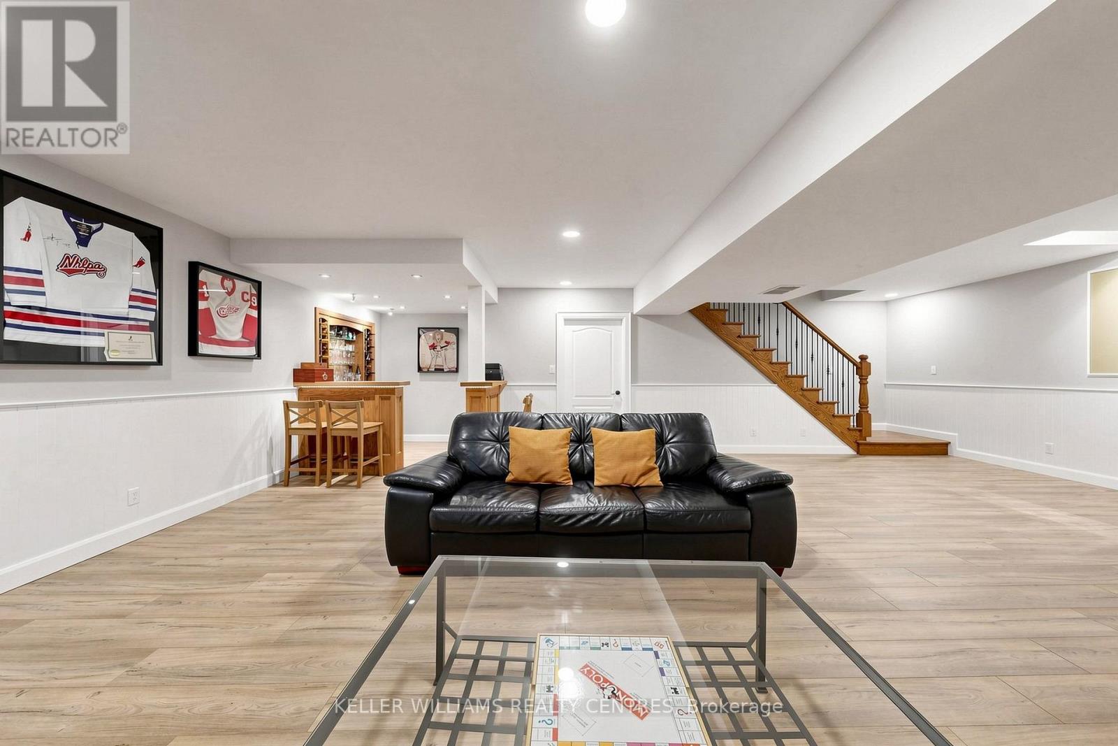 54 DOROTHY AVENUE - 26