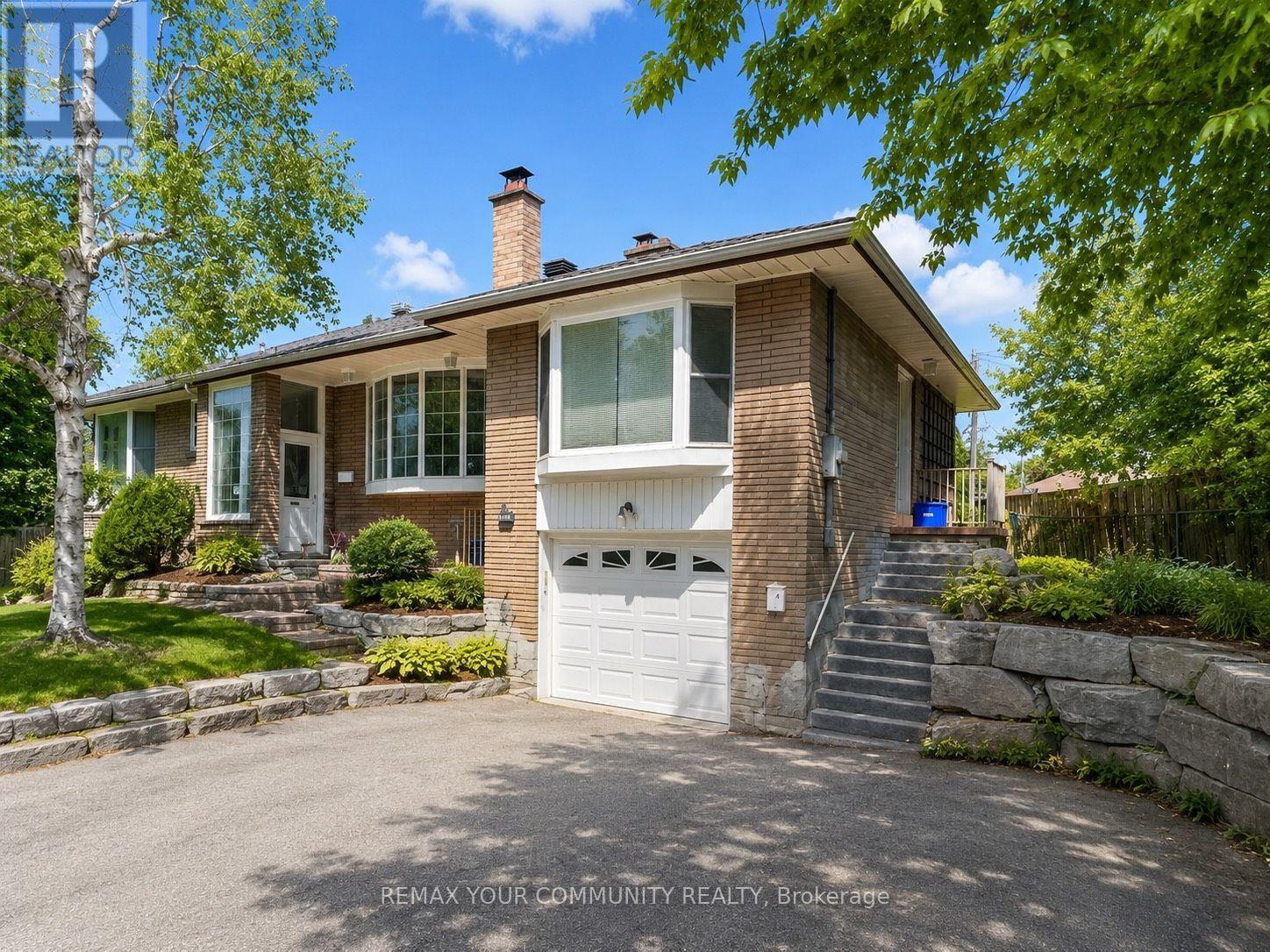 536 LYNETT CRESCENT