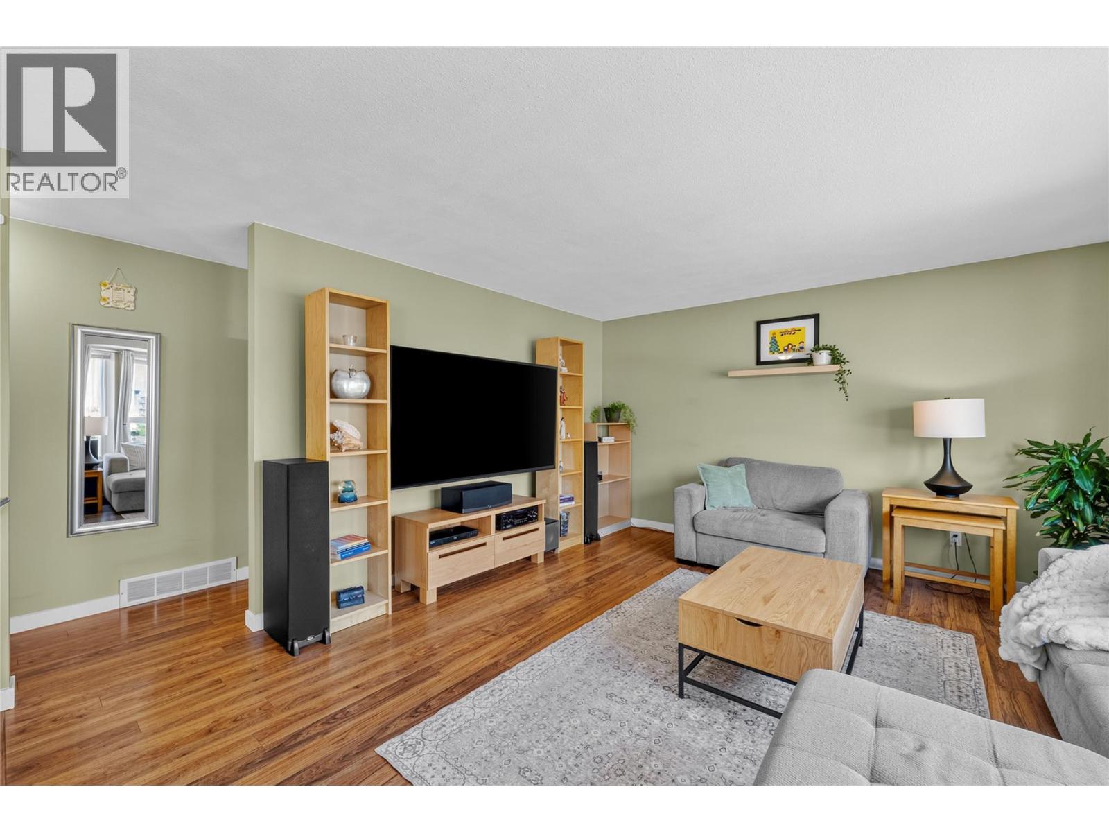2045 Valleyview Drive - 8
