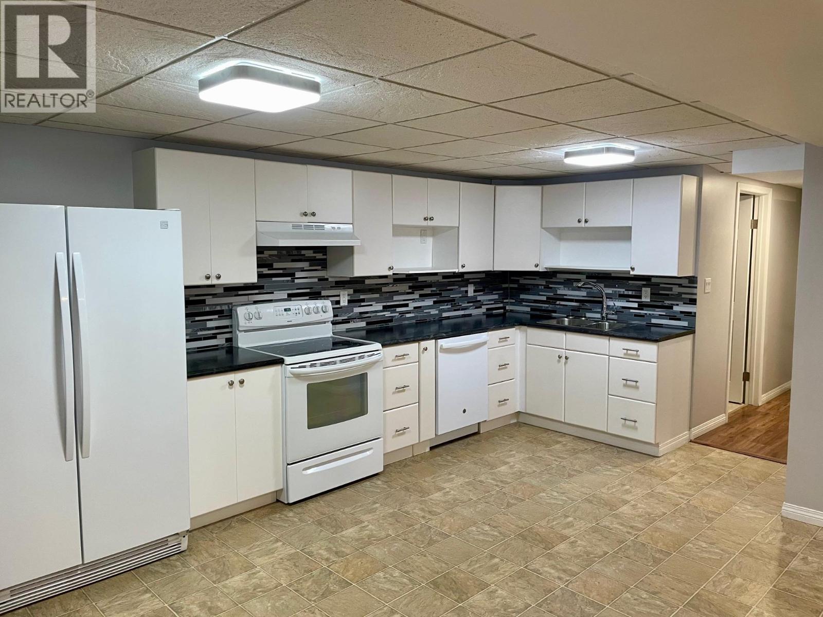 2045 Valleyview Drive - 52