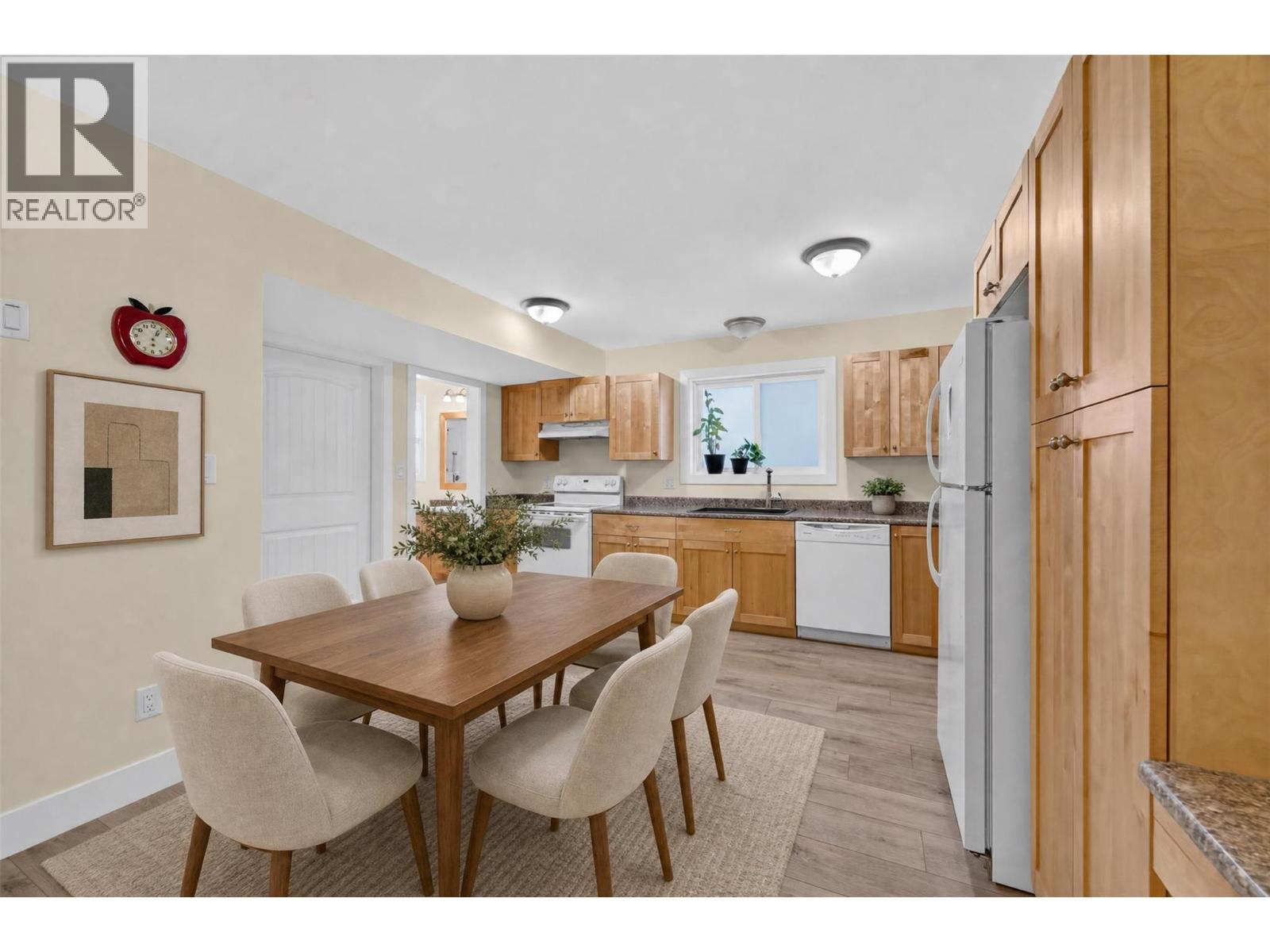  2991 7 Avenue Northeast, Salmon Arm