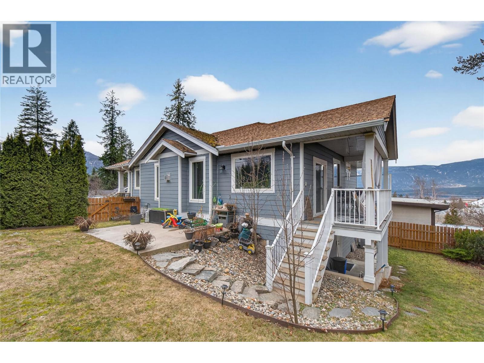  2991 7 Avenue Northeast, Salmon Arm