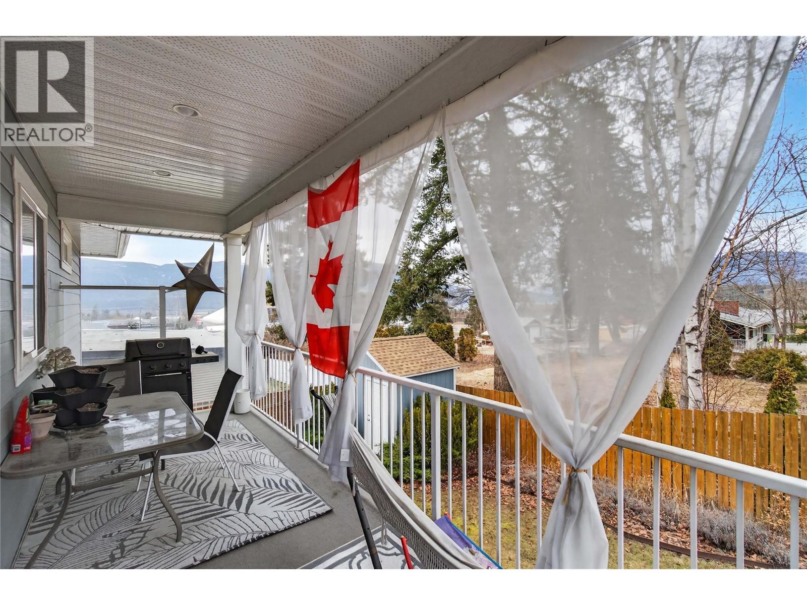  2991 7 Avenue Northeast, Salmon Arm