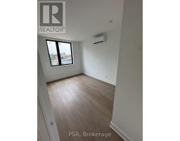 Upper - 99 Ypres Road, Toronto, ON M6M3X2 Photo 9