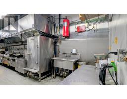 2584 Finch Avenue W, Toronto, ON M9M2G3 Photo 13
