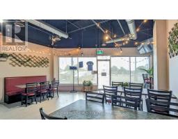 2584 Finch Avenue W, Toronto, ON M9M2G3 Photo 6