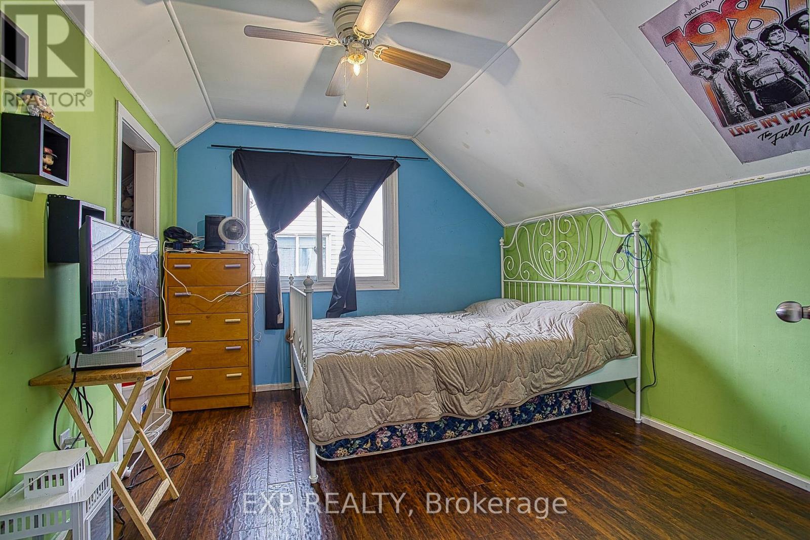 139 GLASSCO AVENUE N - 13