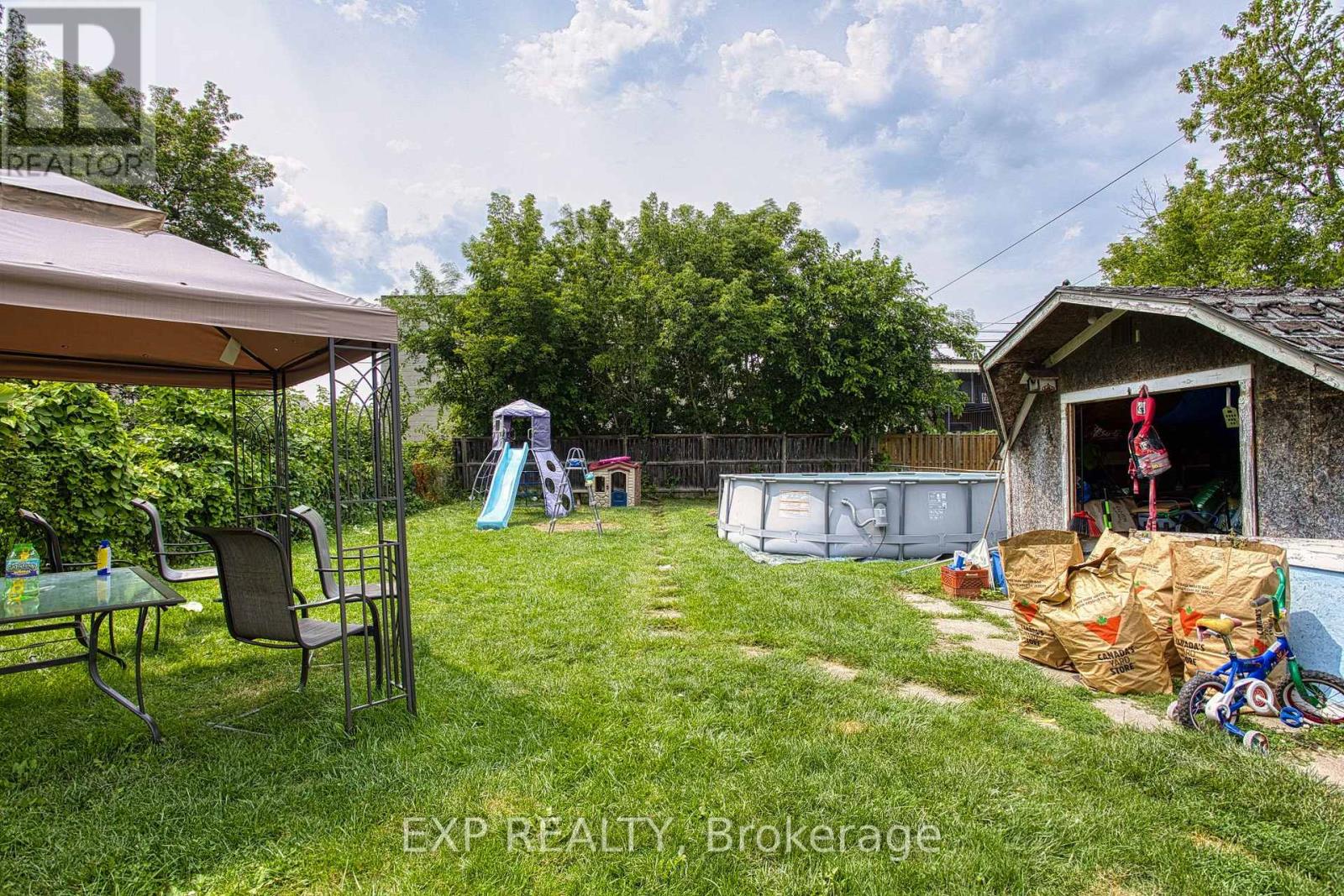 139 GLASSCO AVENUE N - 17