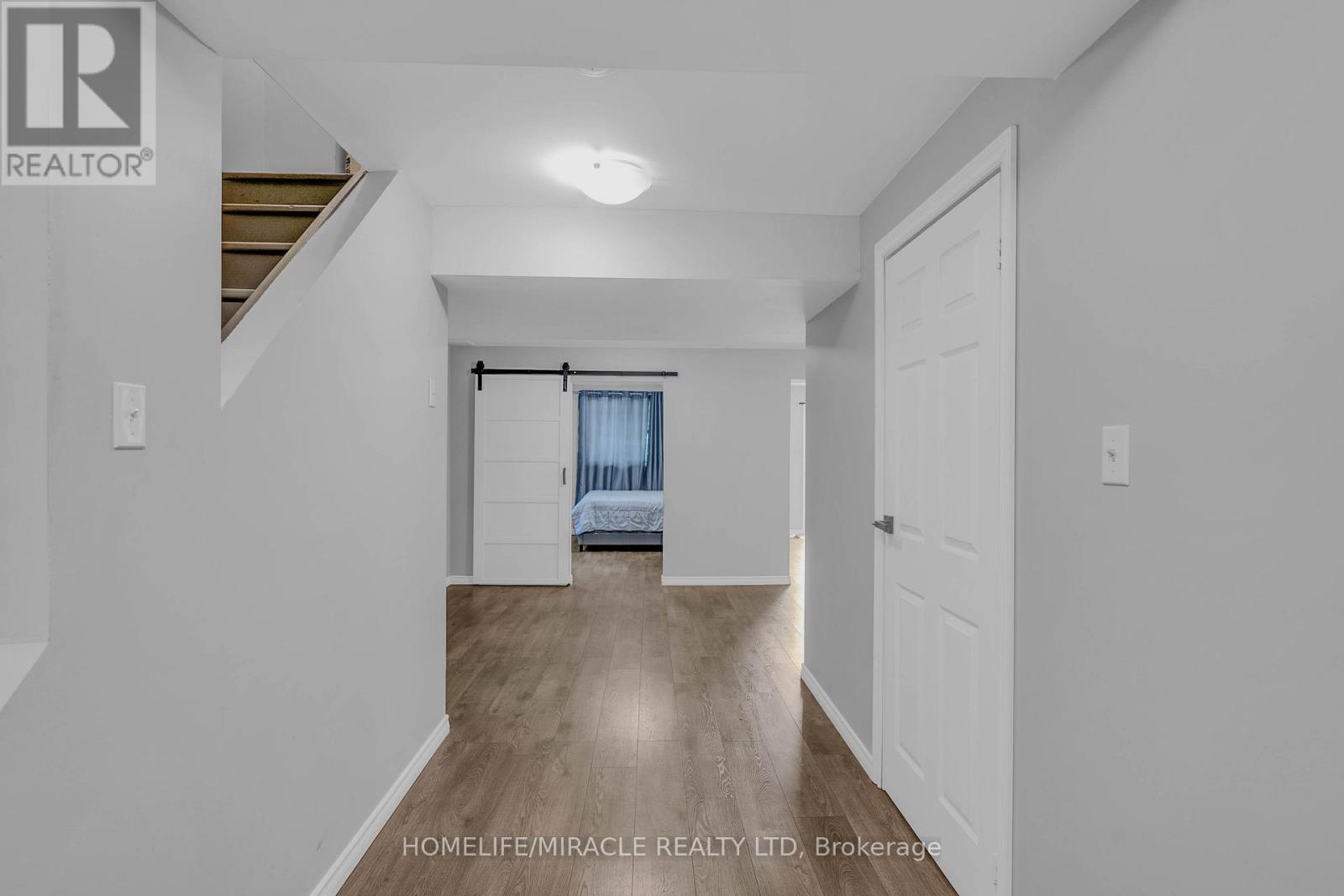 572 SIMON STREET - 18