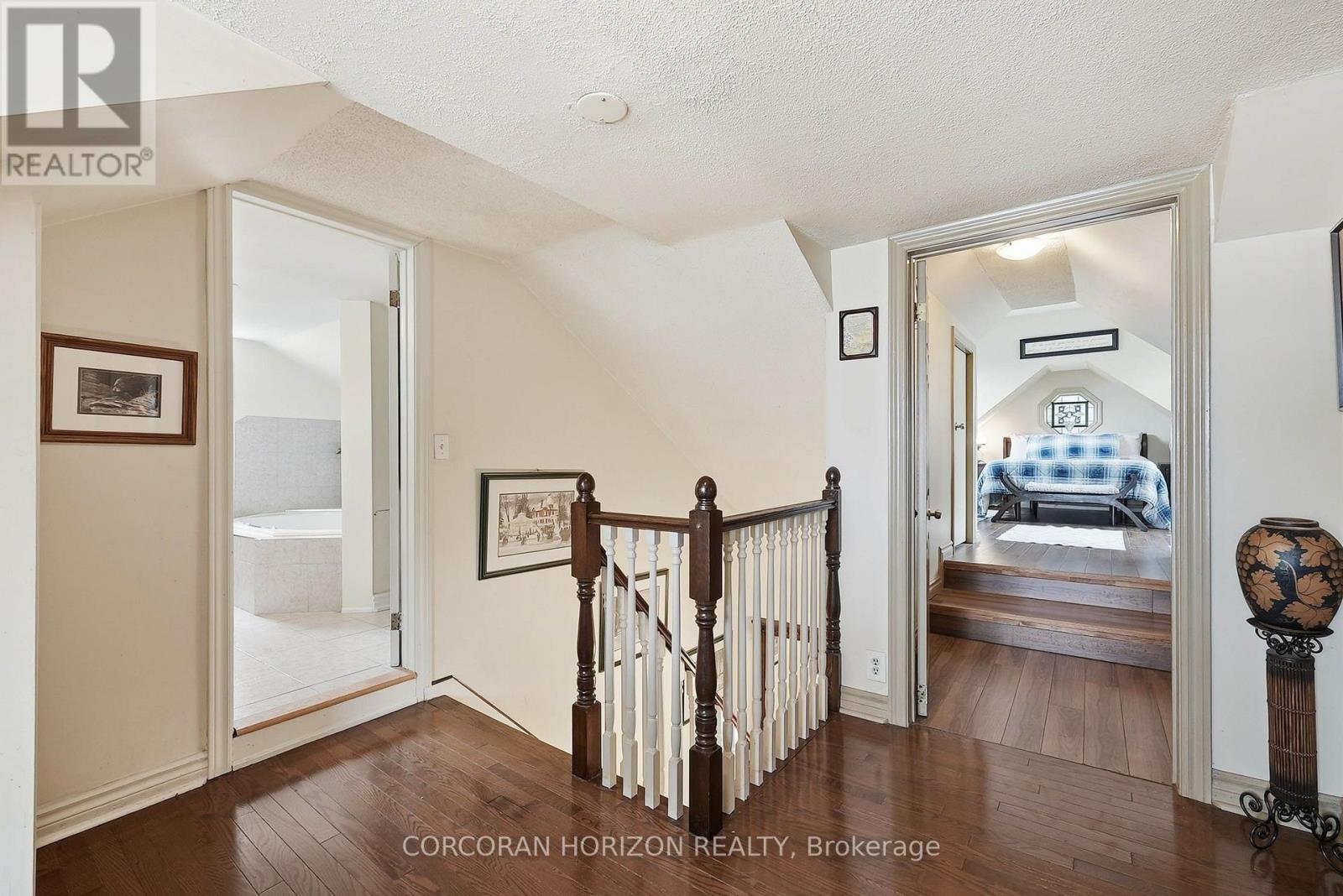 153 MONTROSE STREET N - 18