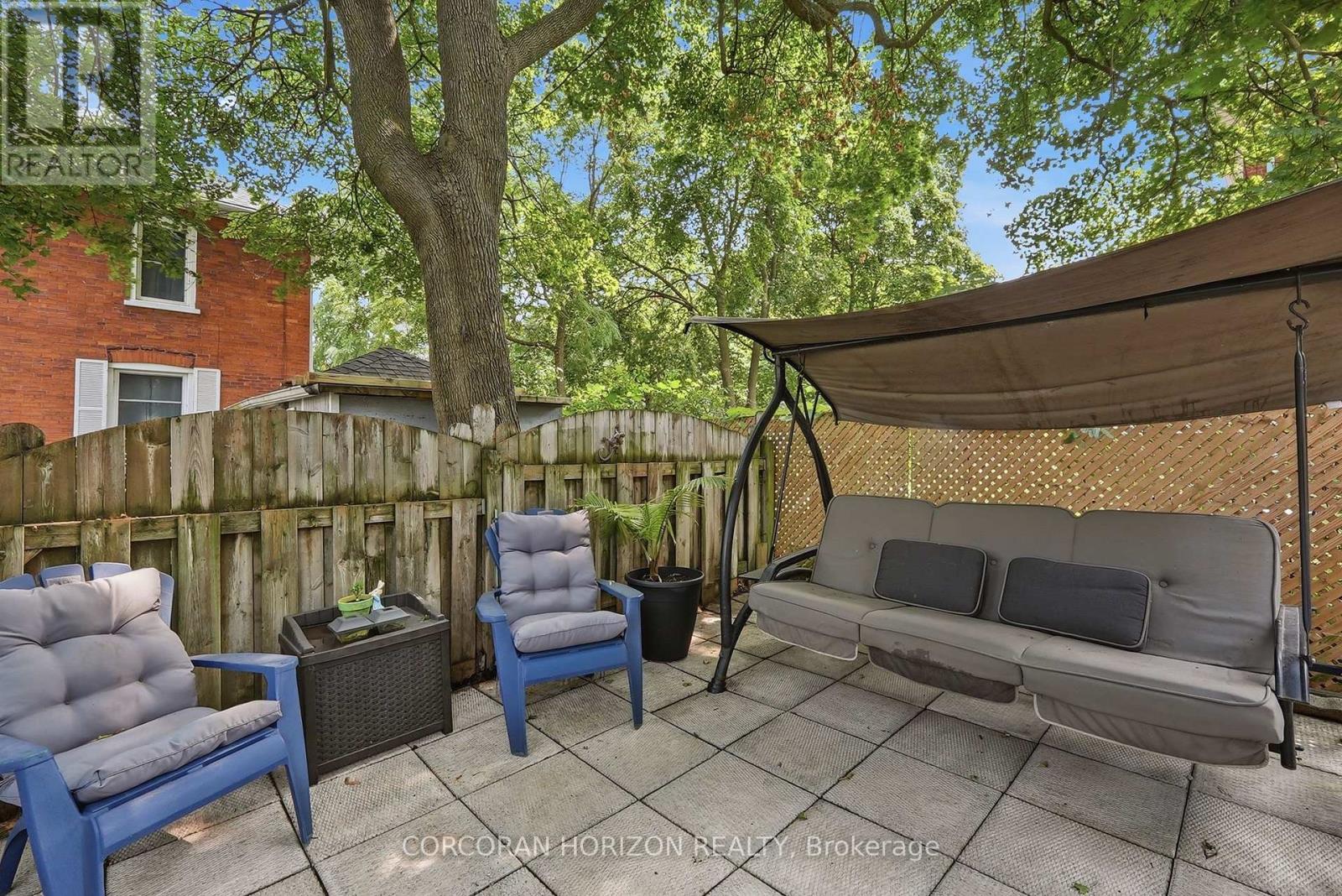 153 MONTROSE STREET N - 31