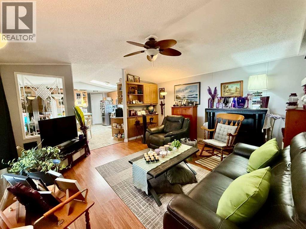 4024 51 Avenue - 14