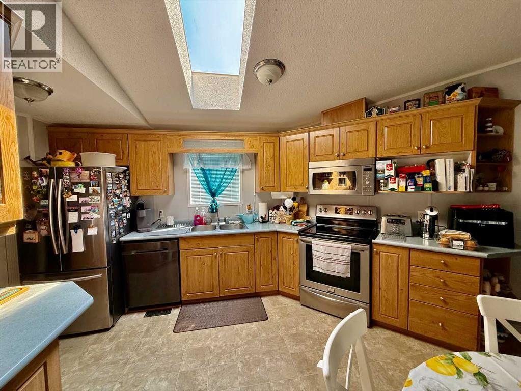 4024 51 Avenue - Image 3